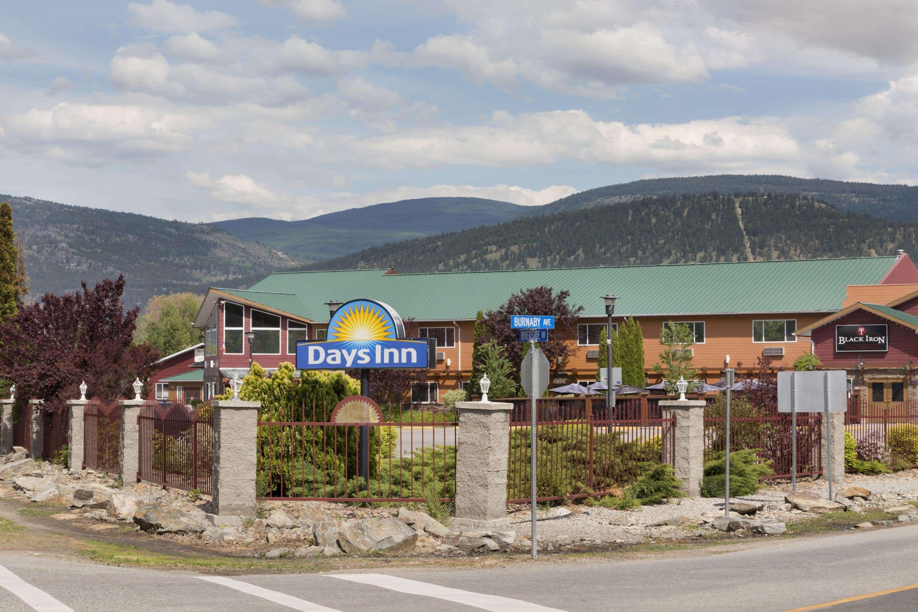 Days Inn By Wyndham Penticton Conference Centre Esterno foto