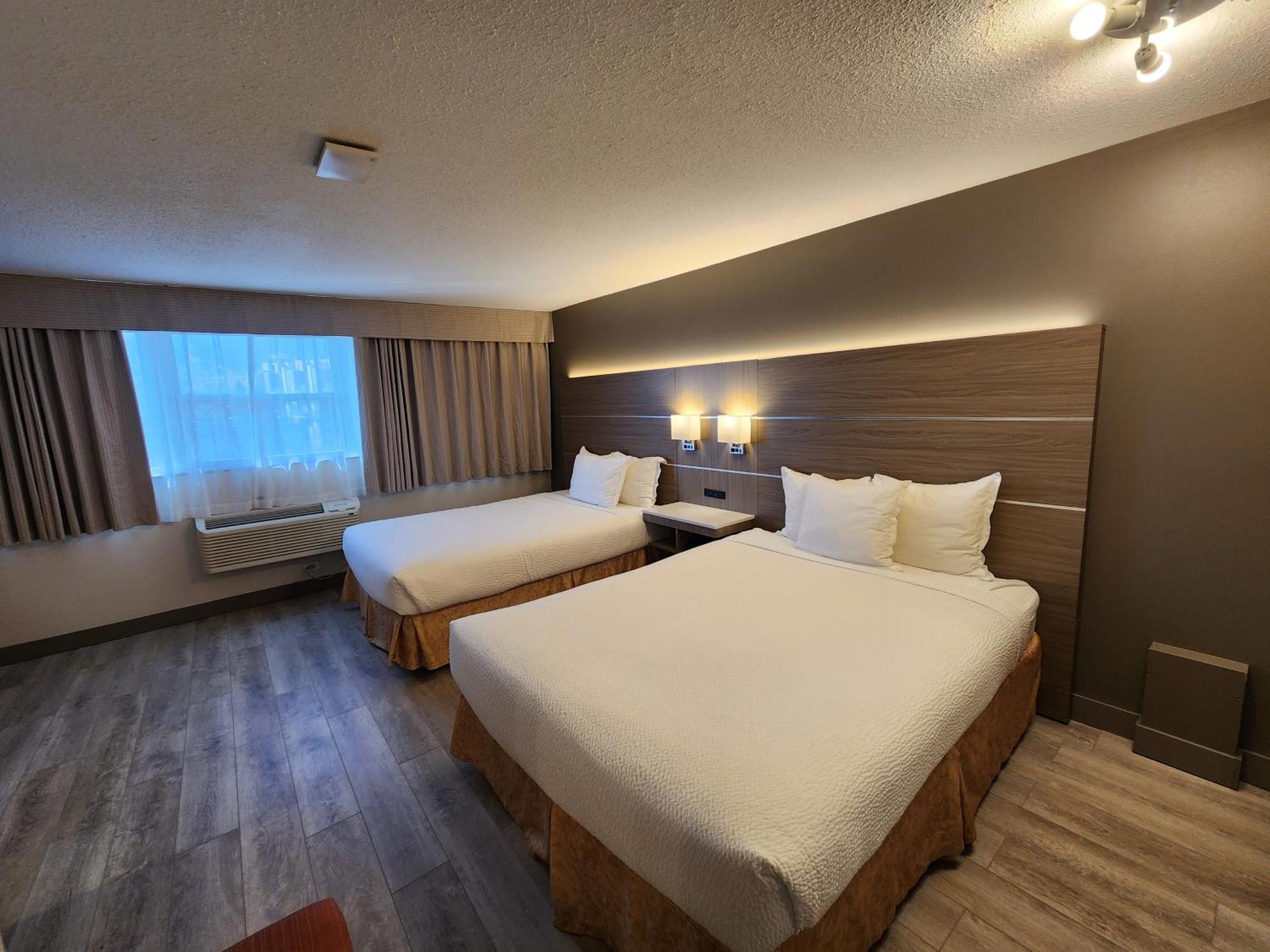 Days Inn By Wyndham Penticton Conference Centre Esterno foto