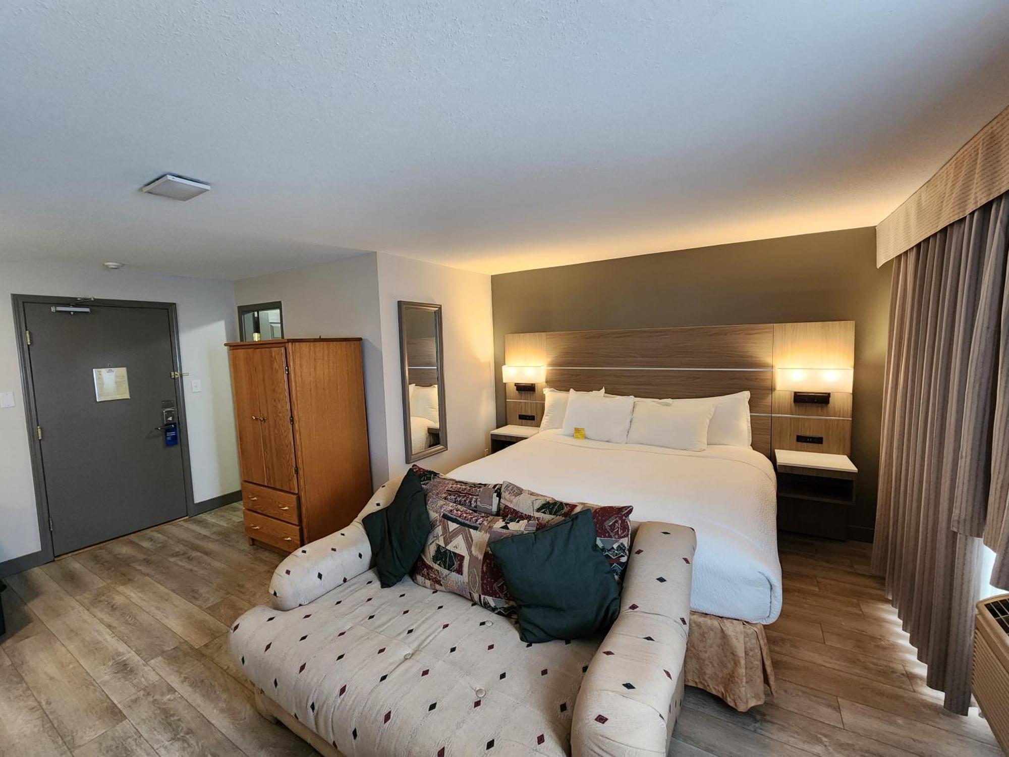 Days Inn By Wyndham Penticton Conference Centre Esterno foto