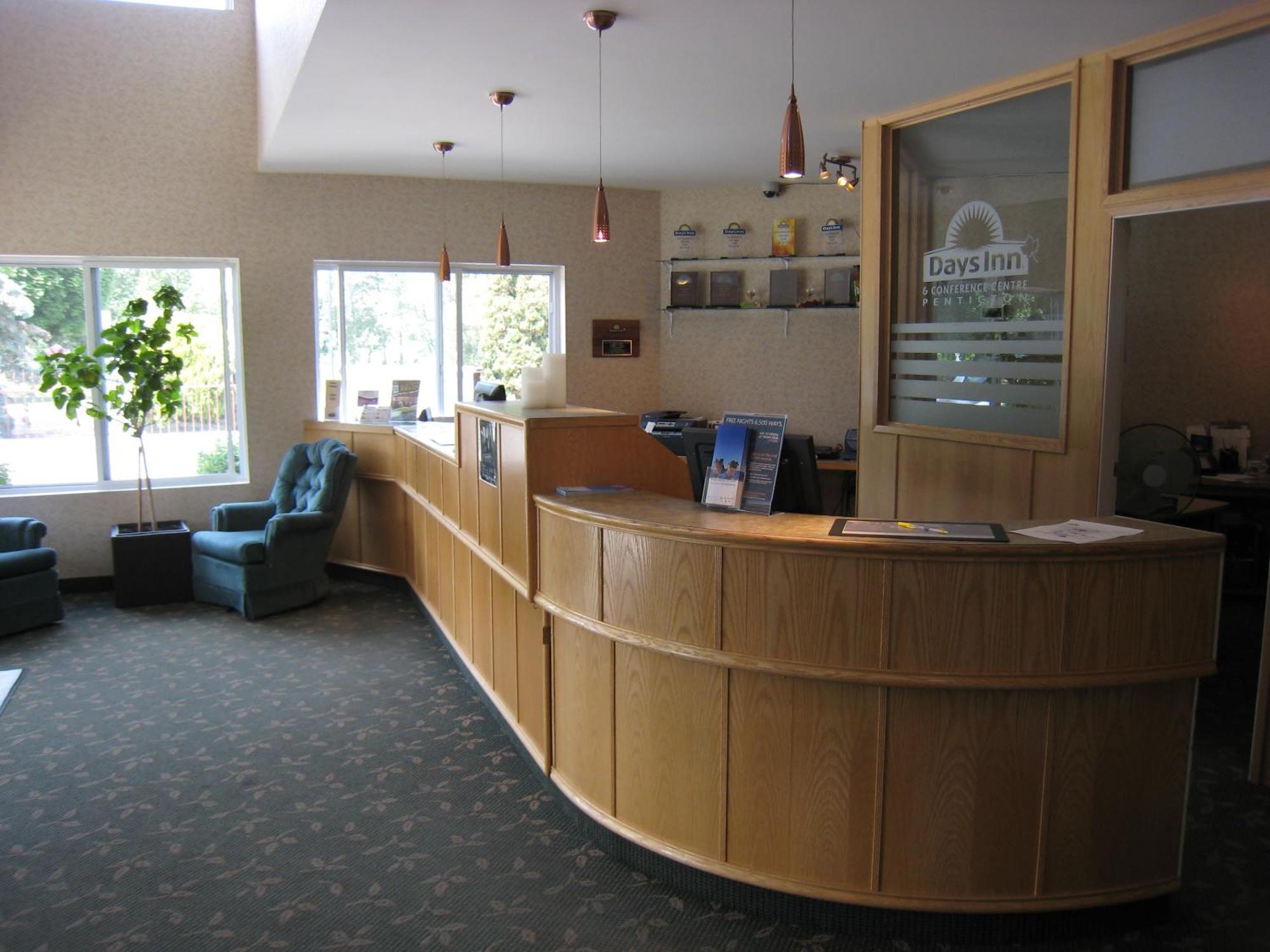 Days Inn By Wyndham Penticton Conference Centre Esterno foto